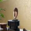 Origin Wallcoverings tapeet palmilehed - sinepikollane