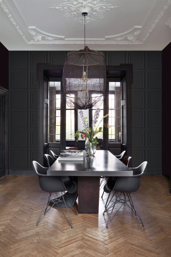 Origin Wallcoverings tapeet seinapaneel must