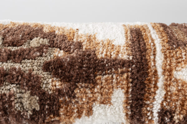 1000109_11 Dutchbone Maron padi