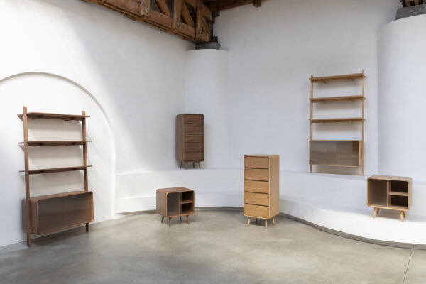 1000554_23 Zuiver riiul Rise