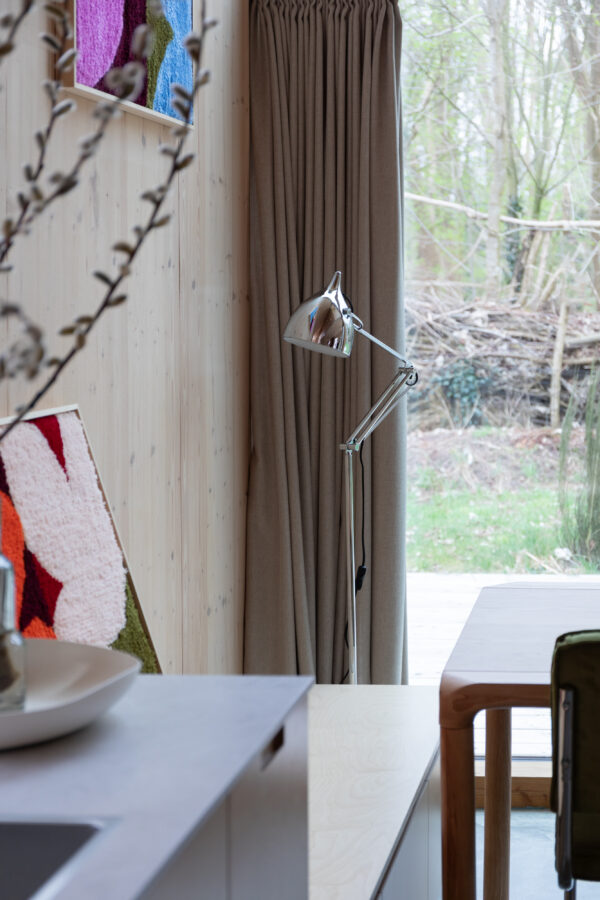 Zuiver põrandavalgusti Reader