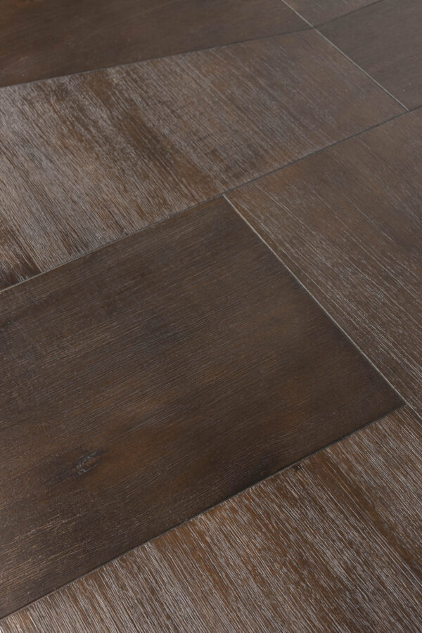 Dutchbone söögilaud Bruneau