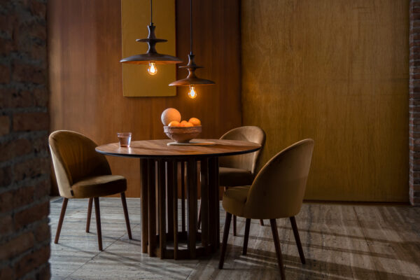 Dutchbone söögilaud Barlet