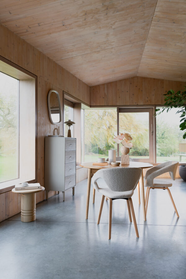 Zuiver söögilaud Twist