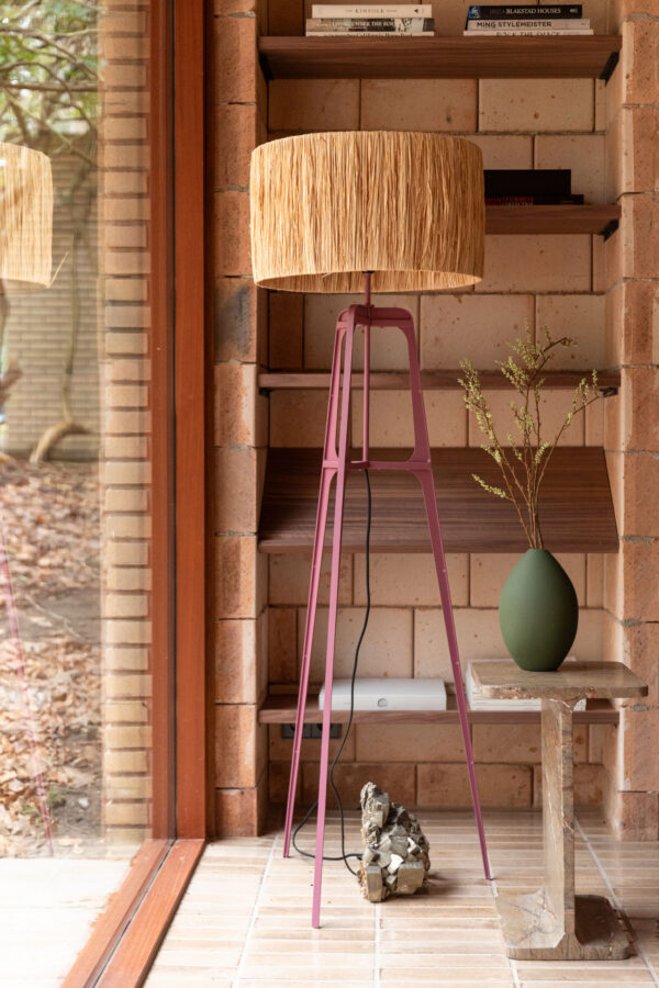 5100160_21 Dutchbone põrandavalgusti Afra