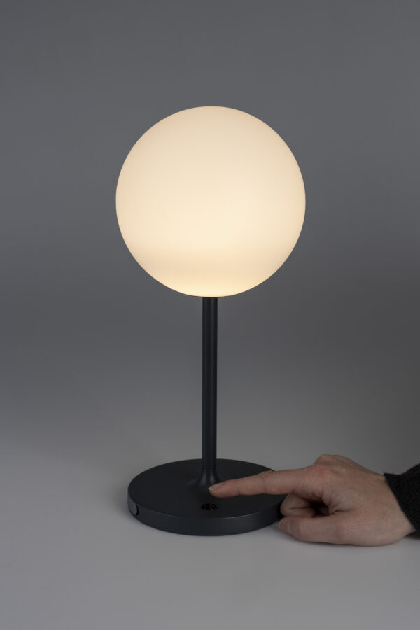 5200171_12 White Label Living laualamp Hub