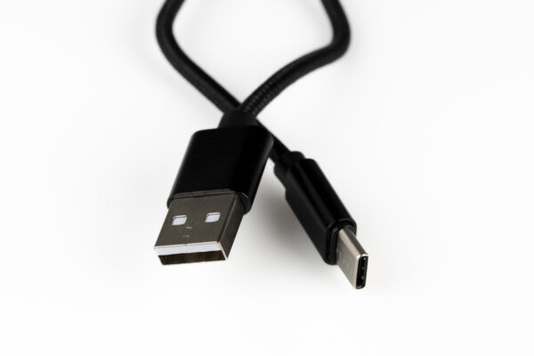 5200171_19 White Label Living laualamp Hub