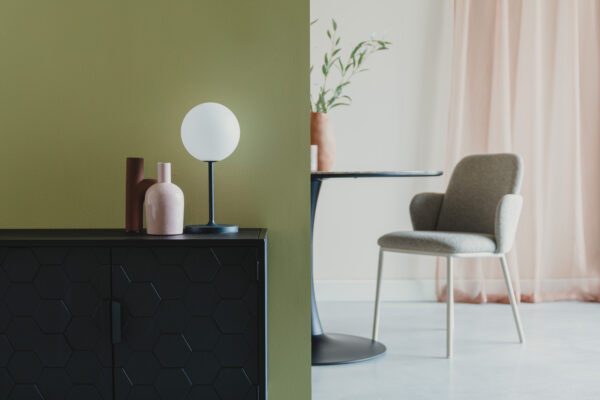 5200171_21 White Label Living laualamp Hub