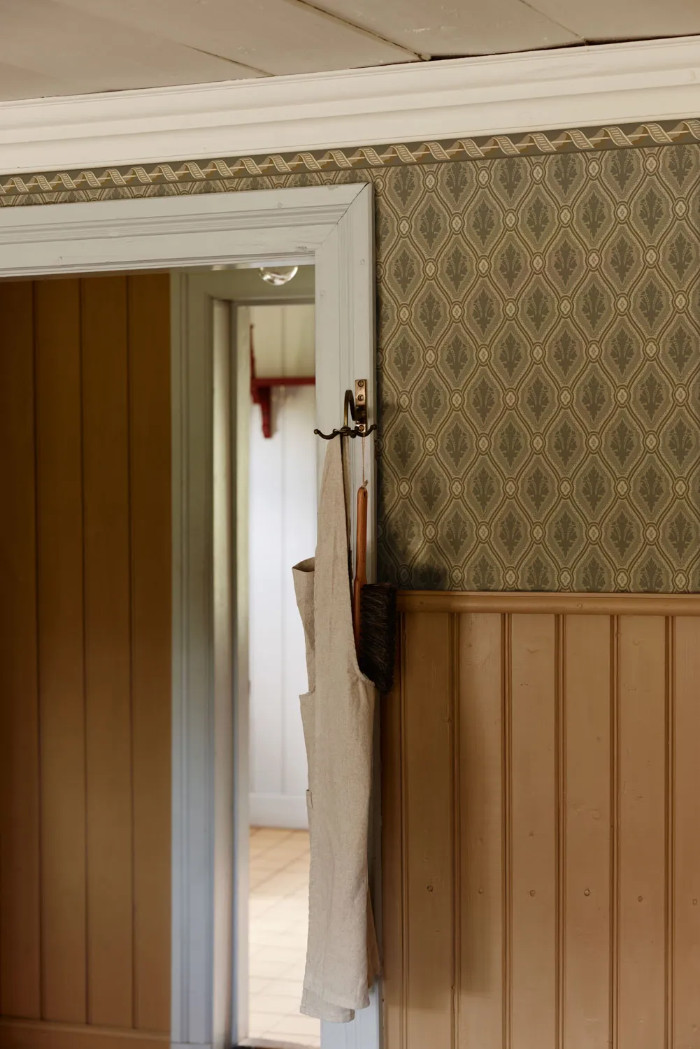 duro tapeet eugen bård brun