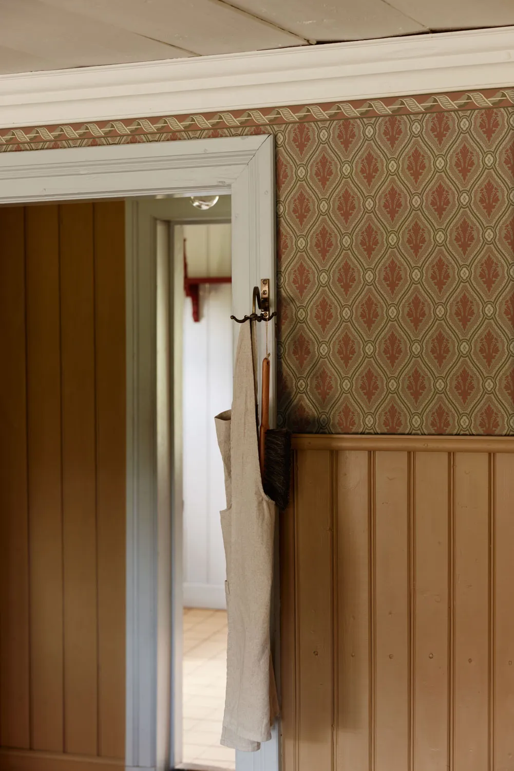 duro tapeet eugen bård röd