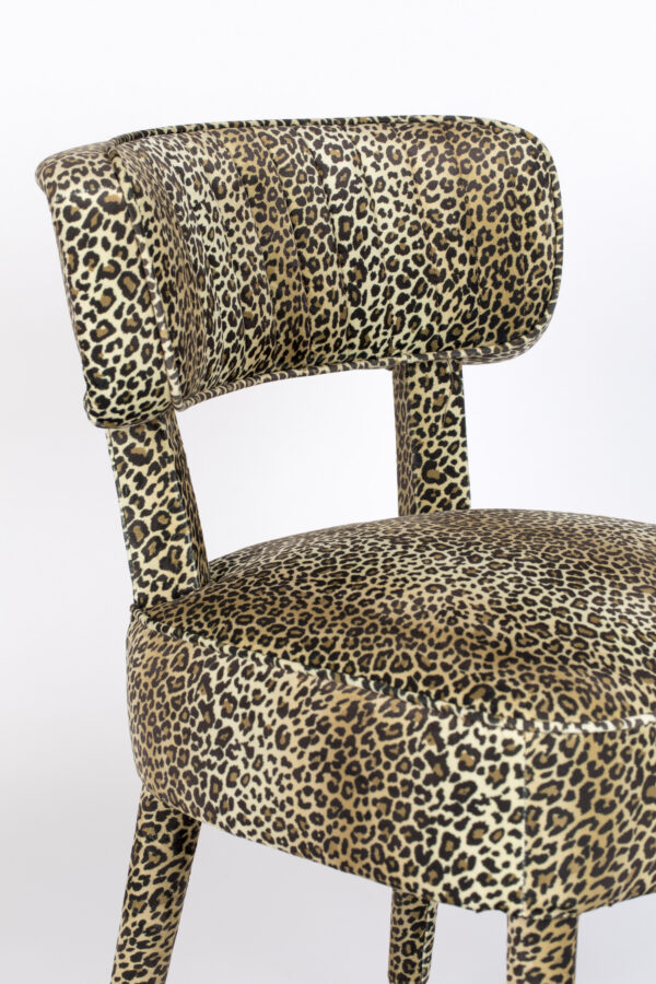 Bold Monkey tool Claws Out panther