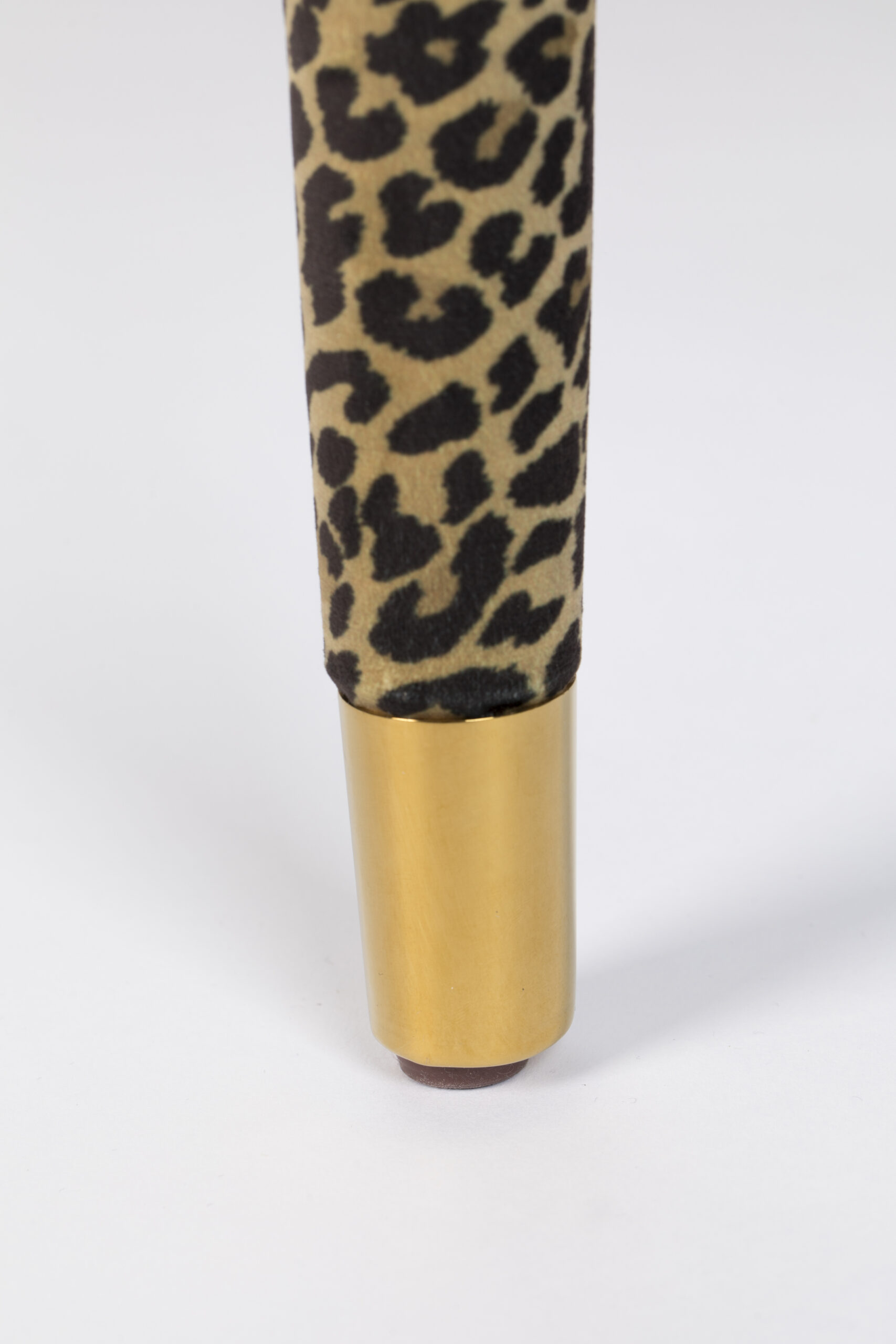 Bold Monkey tool Claws Out panther