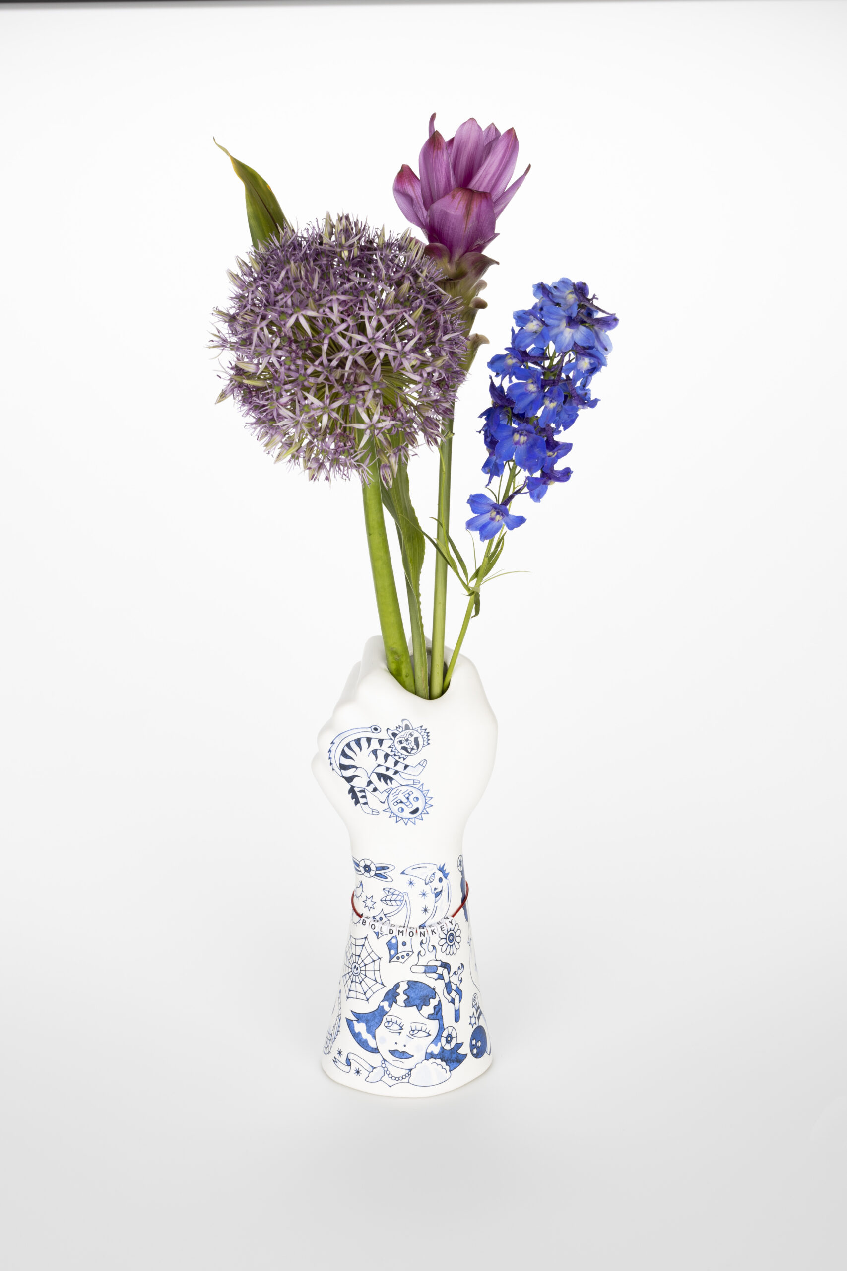 Bold Monkey vaas Liberty Matters