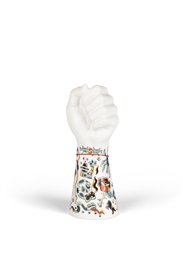 Bold Monkey vaas Liberty Matters